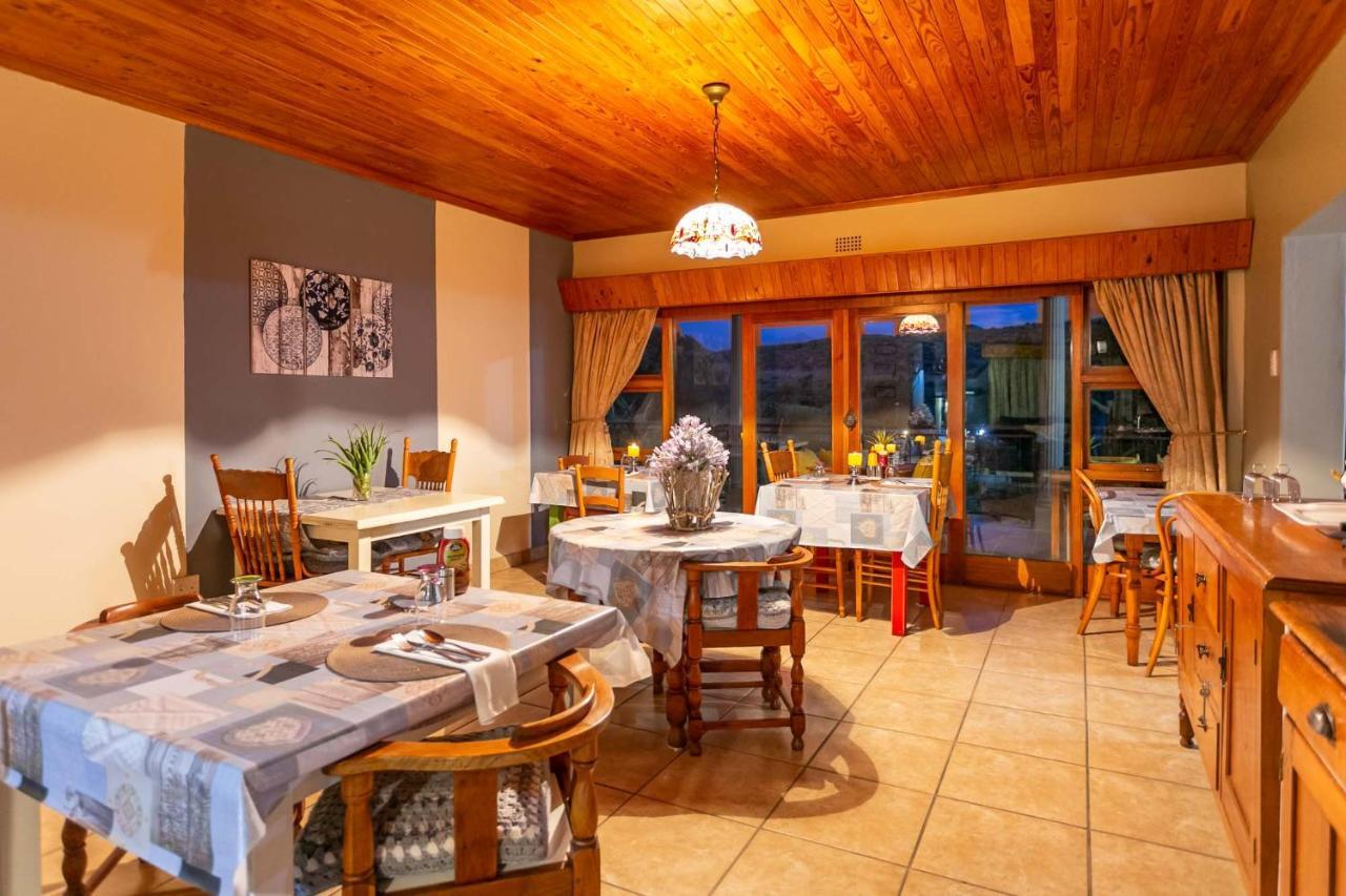 Die Fonteine Country Guesthouse And Glamping Oudtshoorn Bagian luar foto