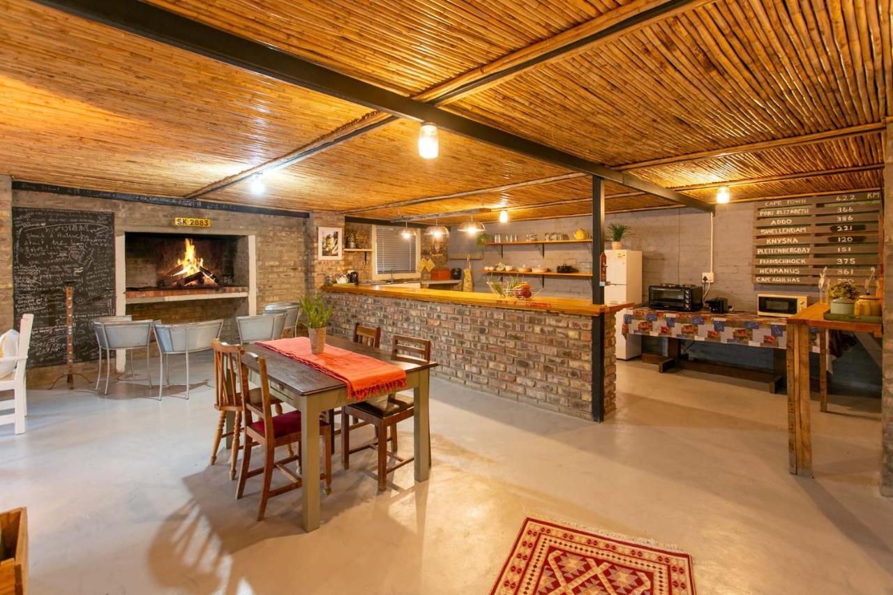 Die Fonteine Country Guesthouse And Glamping Oudtshoorn Bagian luar foto