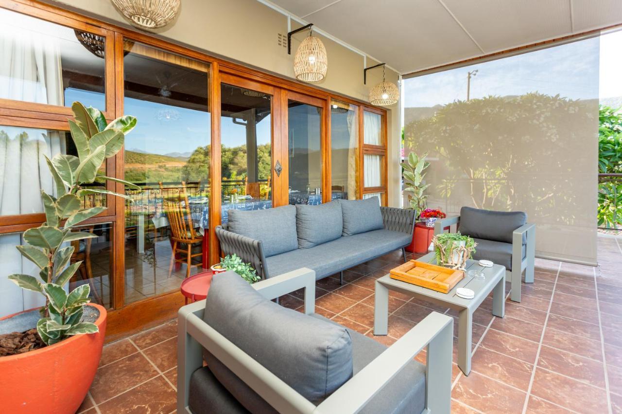 Die Fonteine Country Guesthouse And Glamping Oudtshoorn Bagian luar foto