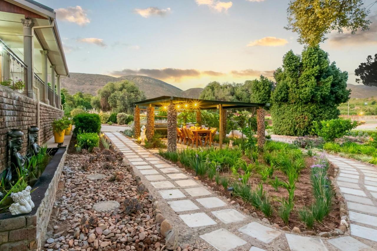 Die Fonteine Country Guesthouse And Glamping Oudtshoorn Bagian luar foto