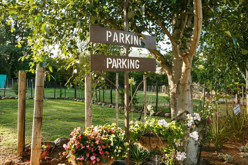 Die Fonteine Country Guesthouse And Glamping Oudtshoorn Bagian luar foto