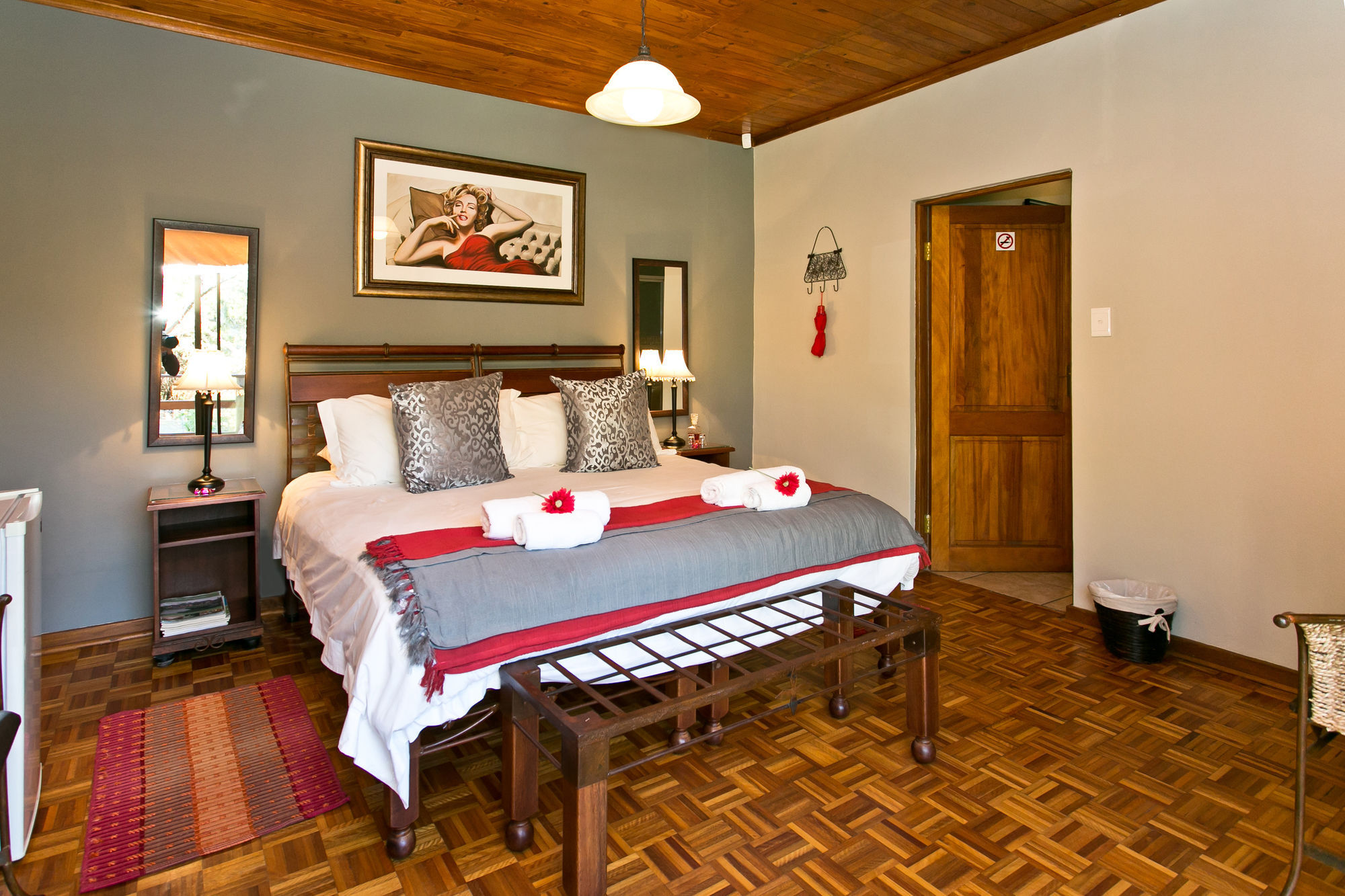 Die Fonteine Country Guesthouse And Glamping Oudtshoorn Bagian luar foto