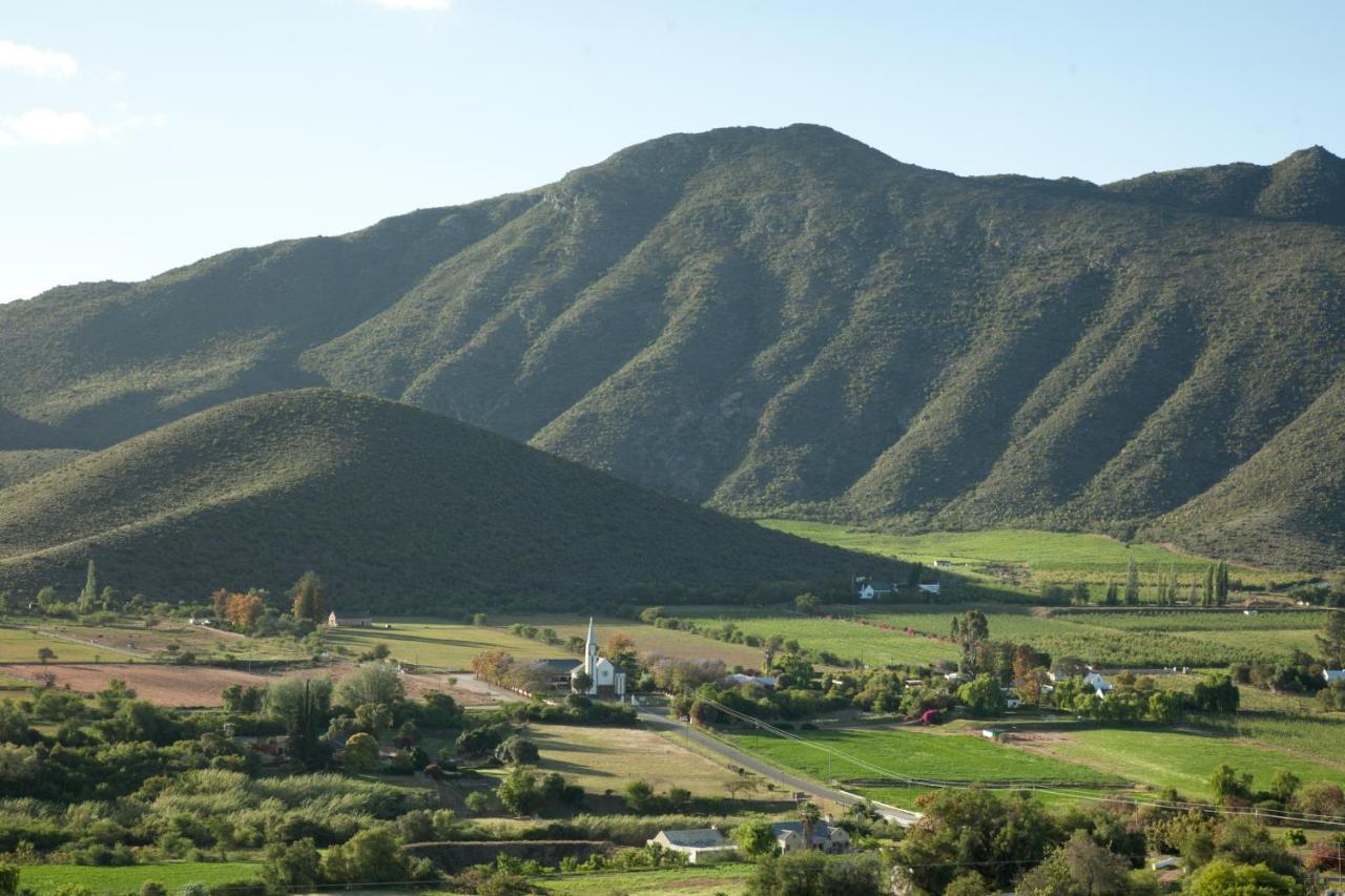 Die Fonteine Country Guesthouse And Glamping Oudtshoorn Bagian luar foto
